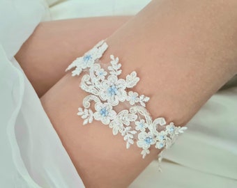 Bridal garter pearl