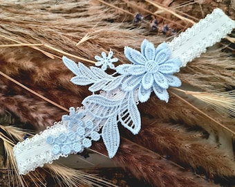 Bridal garter with blue lace