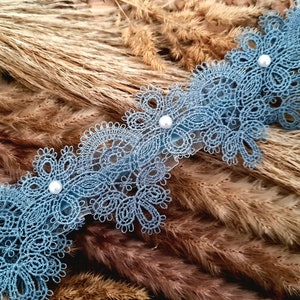 Garter lace romantic blue