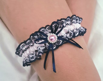 Garter with delicate rose lace