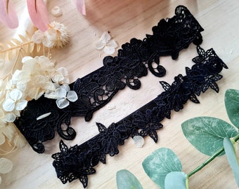 Bridal garter black floral tendril