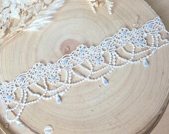 Garter Lace Rose