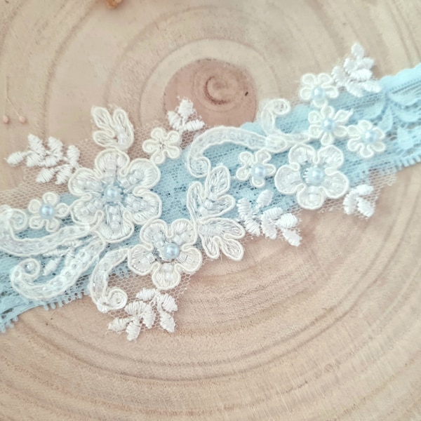 Garter lace also in blue