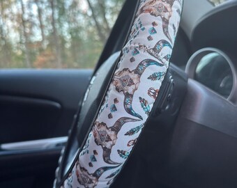 Bull Skull & Arrow Design Steering Wheel Cover