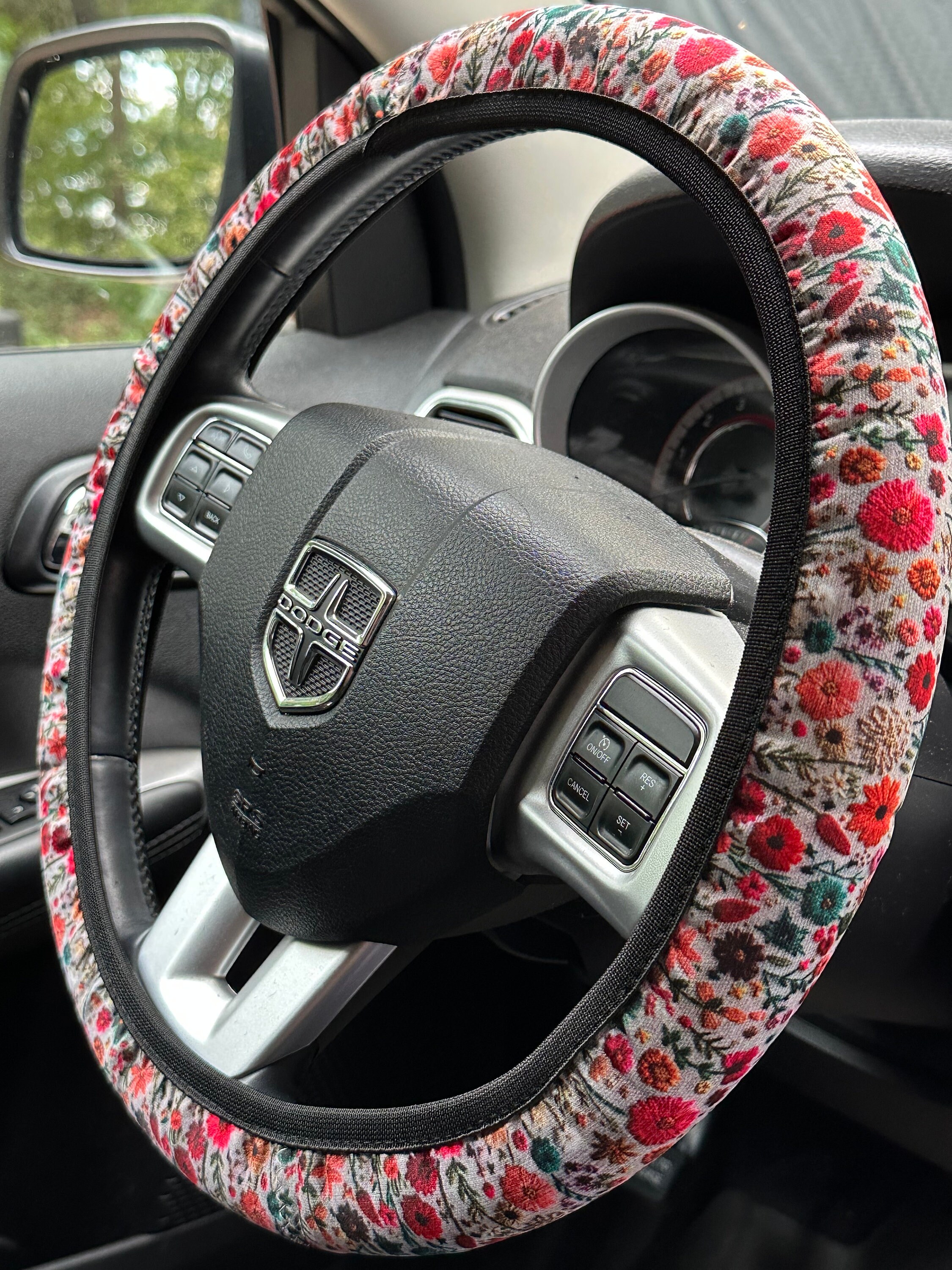 Faux Embroidered Floral Pattern Steering Wheel Cover