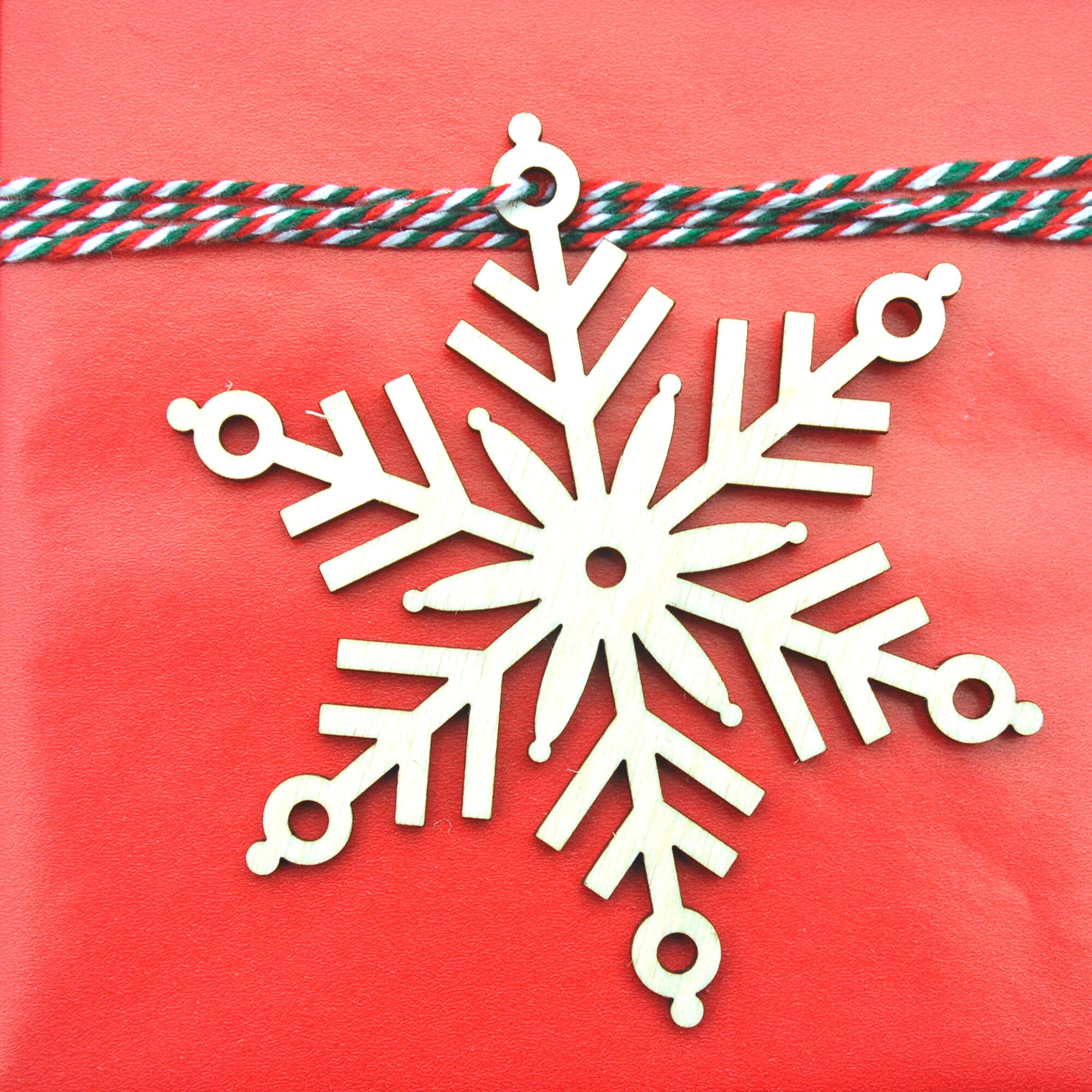 Set of 9 Wood Snowflakes With Hanging Twine Natural Christmas Decor Wooden  Snowflake Set 