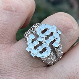 Pinky ring 250 on hotsell it
