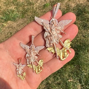 MOISSANITE St. Michael Erzengel Slaying Devil Anhänger, zweifarbiges 14k Rosé- und Gelbgold Vermeil 925 Sterling Silber, PASSES DIAMOND Tester!