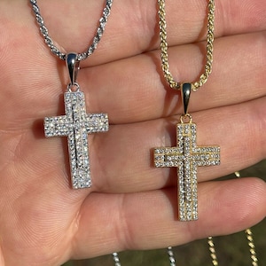 Iced Out 925 Sterling Silver Men&#39;s Women&#39;s Crucifix Cross Jesus Pendant 14k Gold/Rhodium Finish 1.5&quot; x .75&quot;, 2mm Rope Chain 16-30&quot;, P31/32