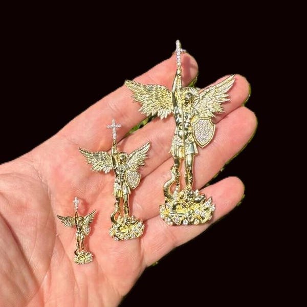 Moissanit St. Michael Anhänger, 14K Gold Vermeil, Sterling Silber