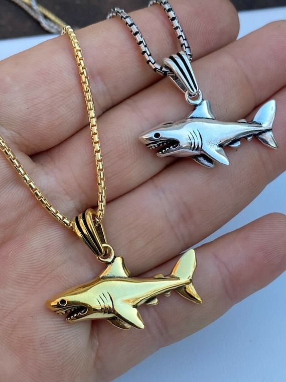 【 LOOT 】Shark pendant 925 / 18K シルバー 61e9O7AleHL._UY300_.jpg