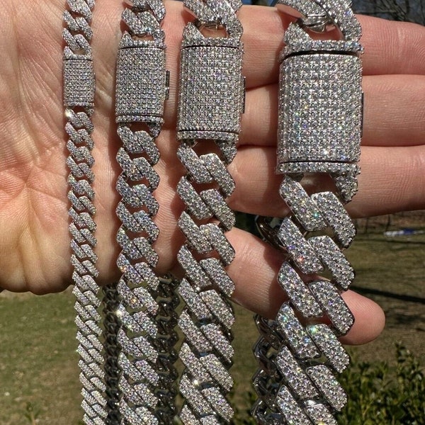 Moissanite Pendant Chain-Link Necklace main image 0