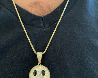Sterling Silver Smiley Face Necklace – e&e Jewellery