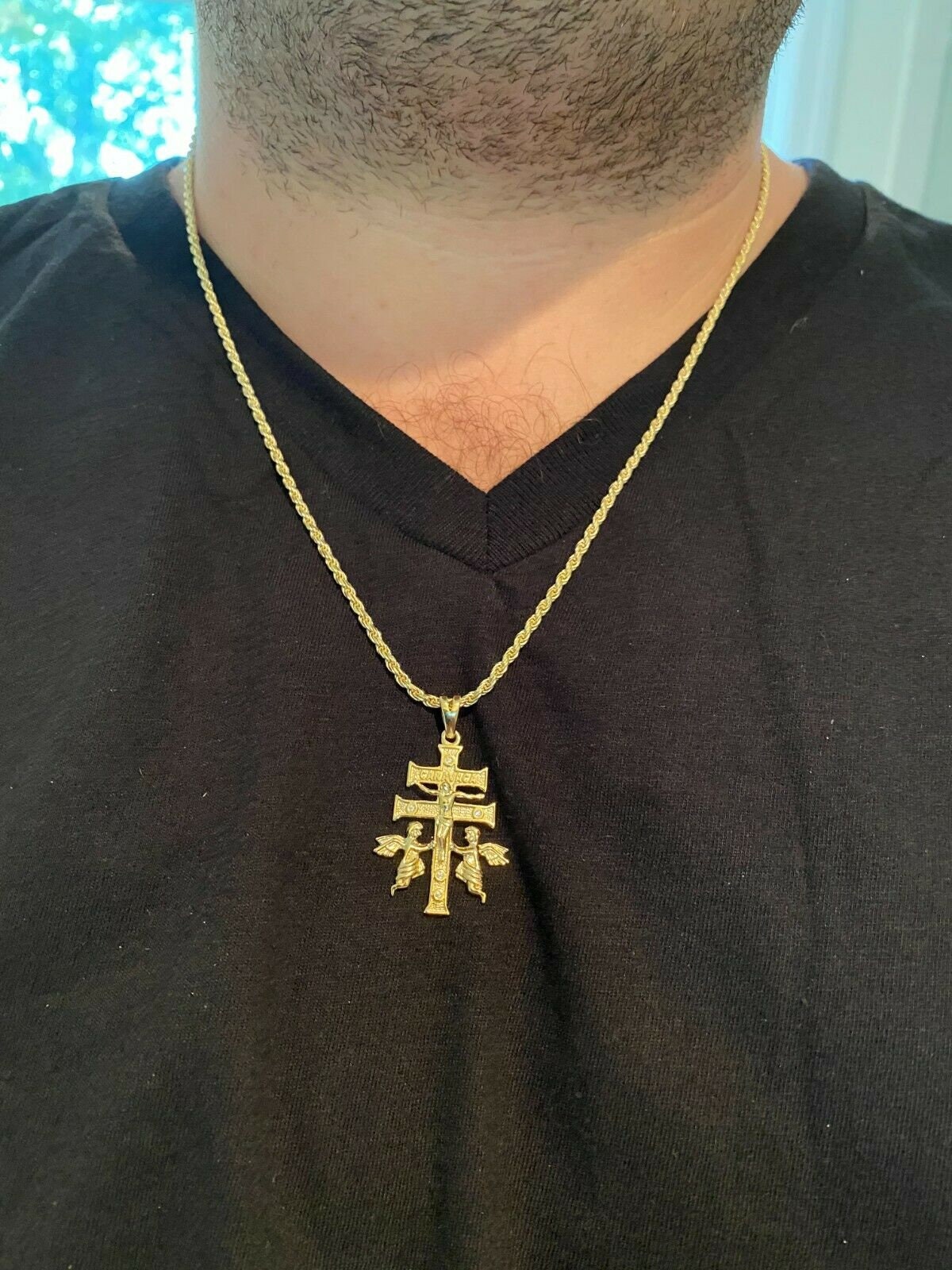 Ciondolo croce cristiana in legno