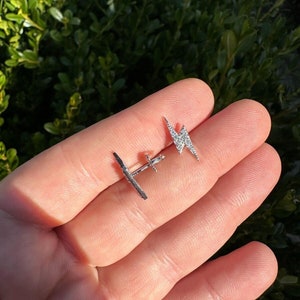 Men&#39;s Women&#39;s Super Icy Moissanite Lightning Bolt Stud Earrings Solid 925 Sterling Silver, PASSES DIAMOND TESTER!!! Screw Backs