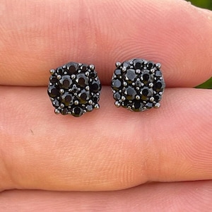 Men&#39;s Women&#39;s Oxidized 925 Sterling Silver Iced Out Hip Hop Round Black Diamond Cluster Earrings Screw Back