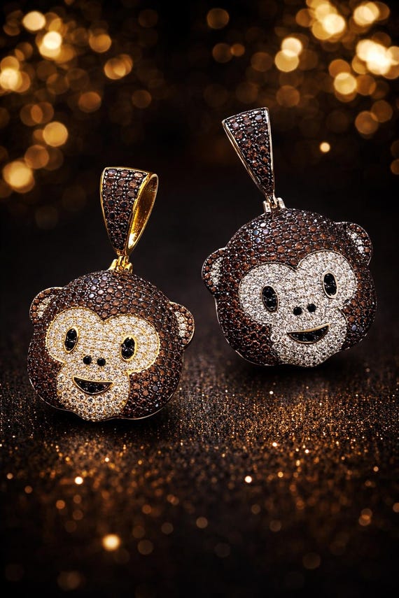 アクセサリー Monkey Iced Out Monkey Face Pendant: Sterling Silver Simulated Diamonds