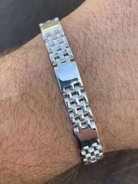 Presidential link clearance bracelet