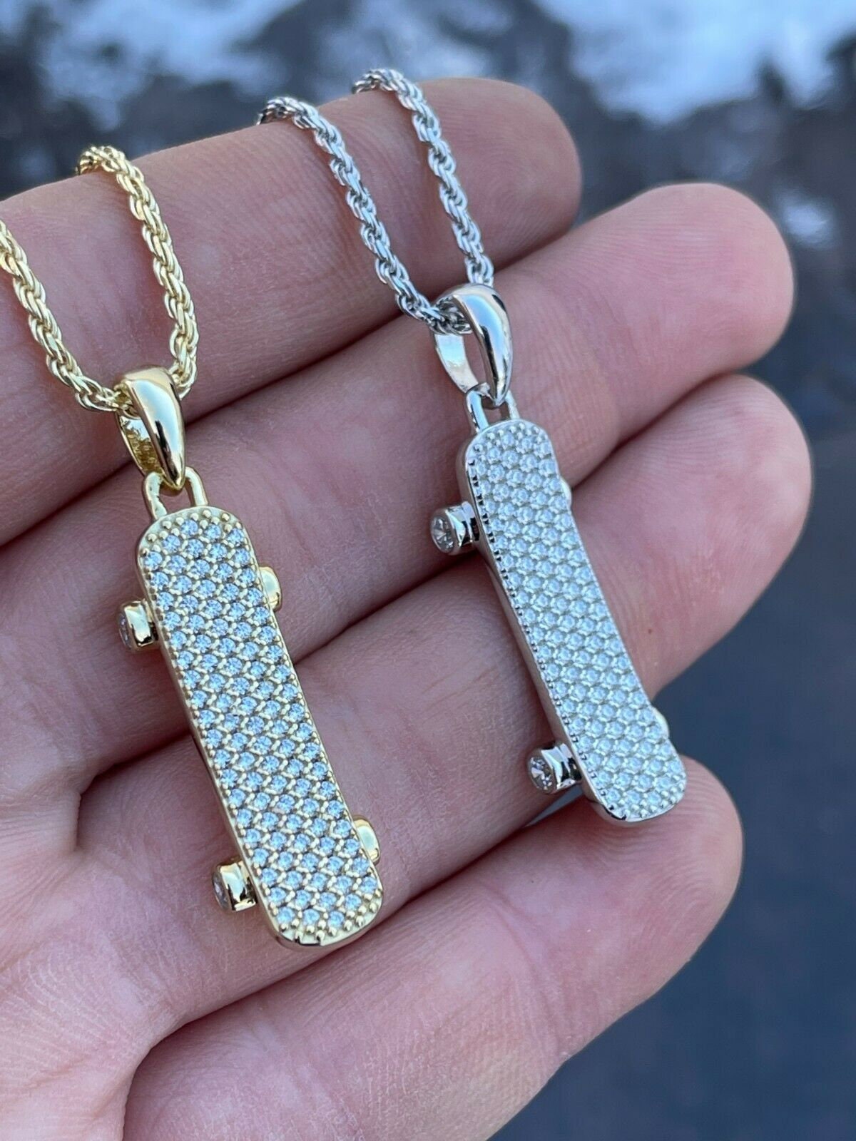 LOUIS VUITTON Lv Skateboard Pendant - Orange_gold