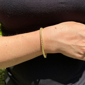 Damen oder Herren 3 mm 925 Sterlingsilber 14 Karat Gold Finish Iced Out Simuliertes Kanariengelbes Diamant-Tennisarmband, 6 "bis 8,5" Längen