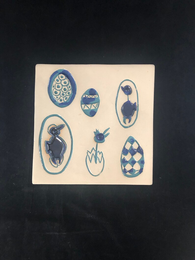 Bennington Pottery Cooperative Ceramic Art Tile Vermont Easter Eggs Design 1535