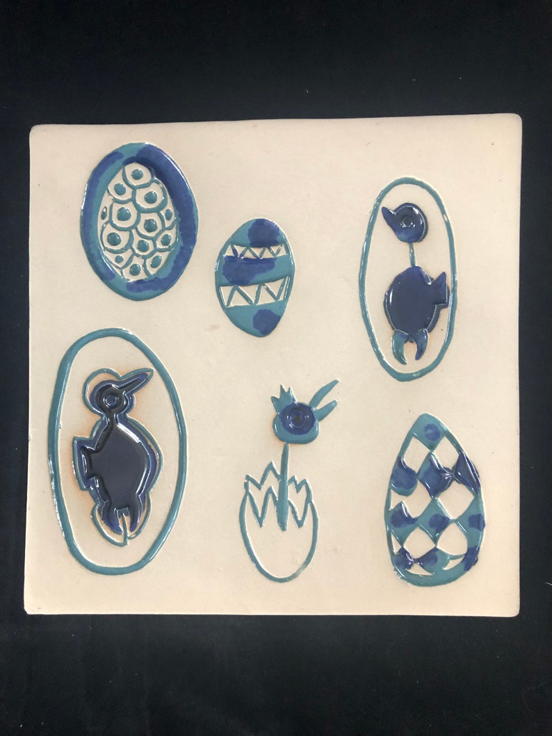 Bennington Pottery Cooperative Ceramic Art Tile Vermont Easter Eggs Design 1535