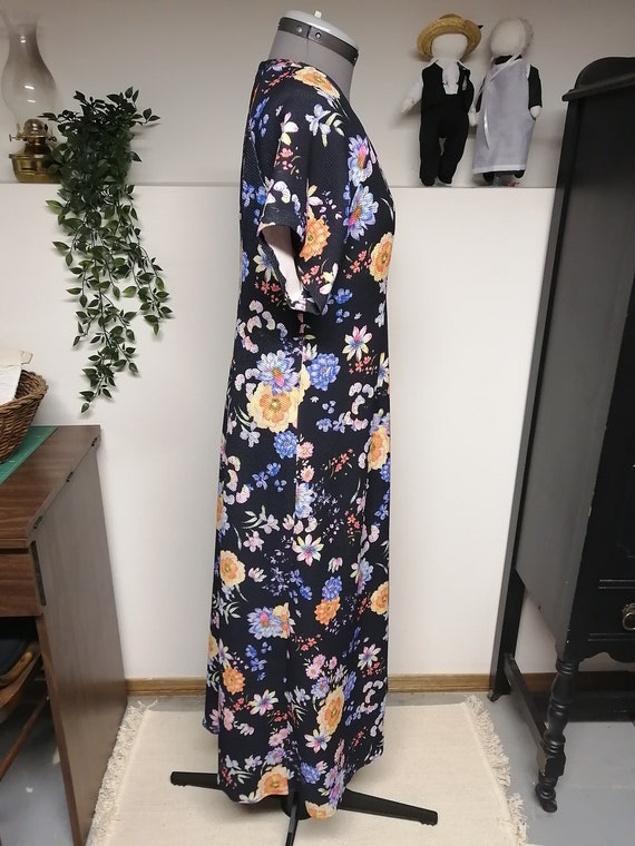 Black Floral Mennonite Dress - image 3