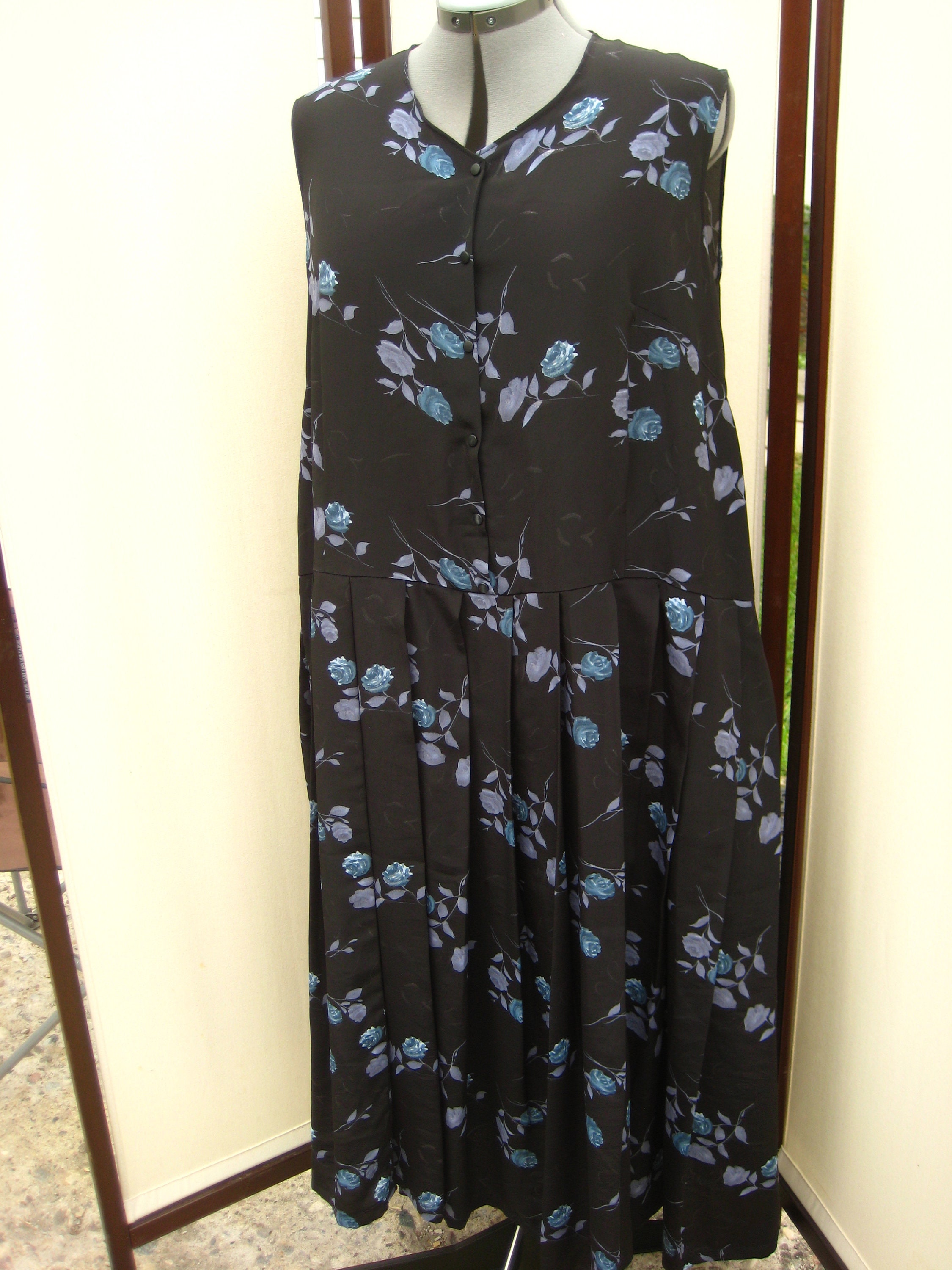 Black & Grey Floral Hutterite Dress | Etsy