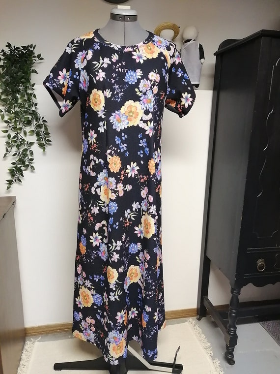 Black Floral Mennonite Dress - image 1