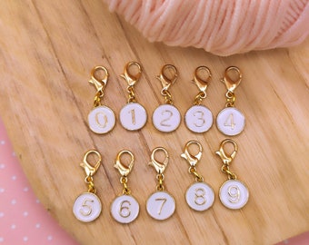 stitch markers, anneaux marqueurs tricot chiffres, 10 marqueurs de maille chiffres, number notion, accessoire tricot, crochet, cadeau tricot