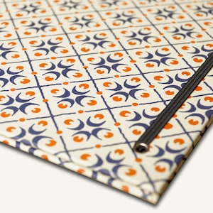 Carpeta A4 "Ferdl", carpeta con motivos gráficos
