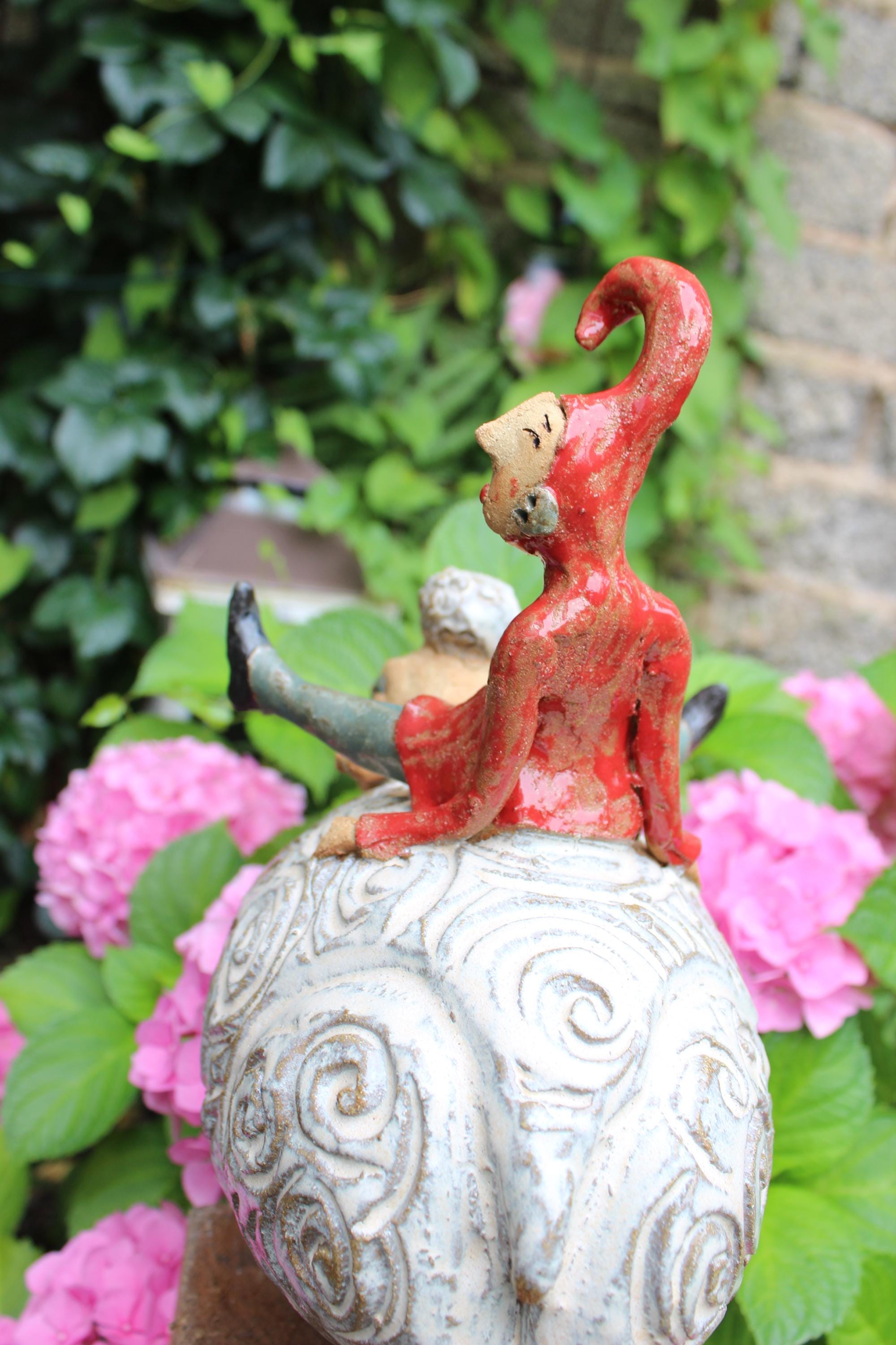 Schaf mit Wichtel, Skulptur , Gartenkeramik