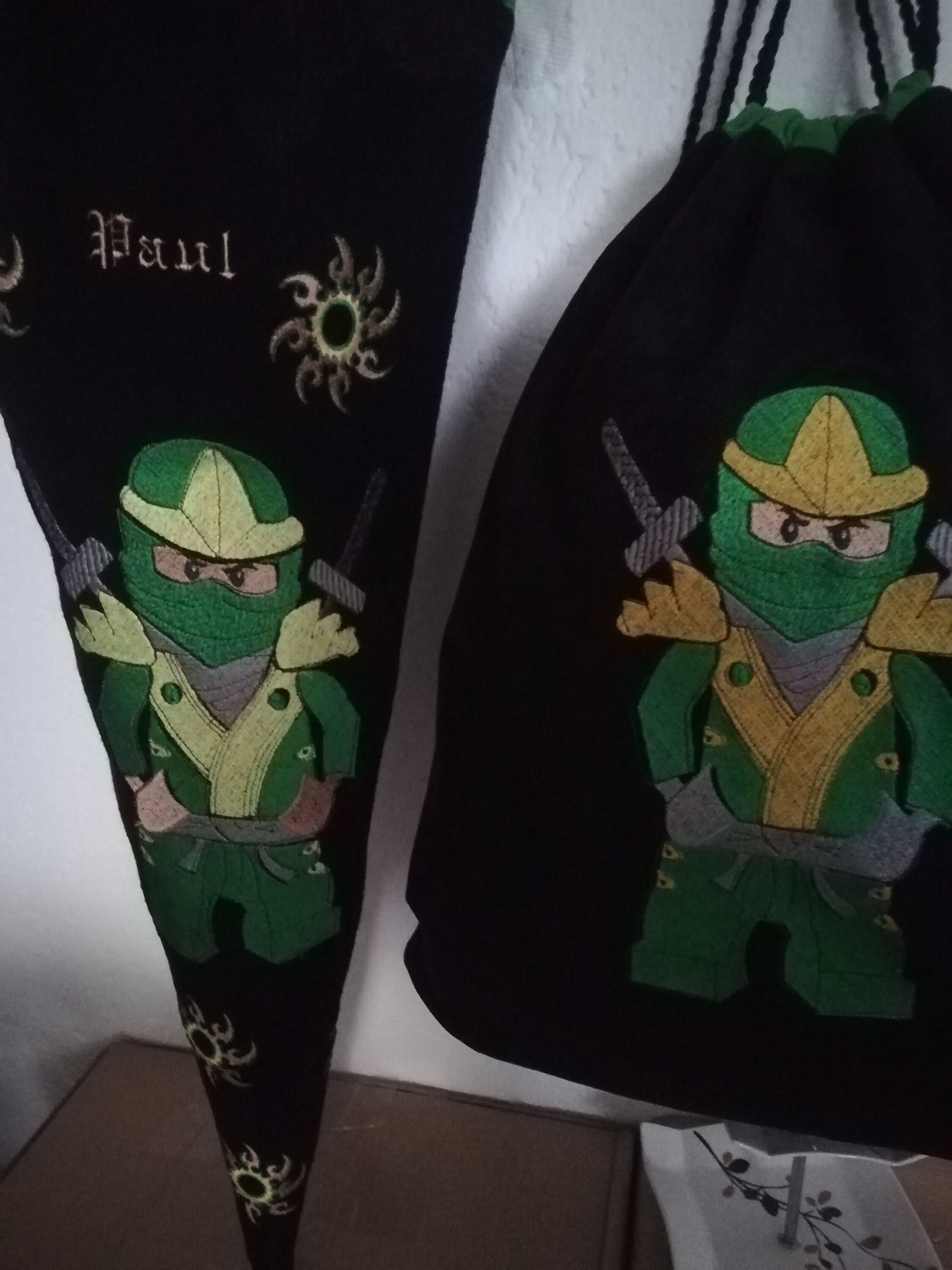 Schultüte / Zuckertüte NINJA ROT Ca. 70 Cm (Länge) | Rund | Durchmesse
