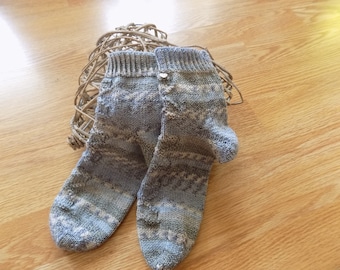 Socken in Gr. 38/39 mit Herzmuster