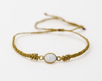 Delicate macramé bracelet "Moonstone" minimalist unisex wrap bracelet