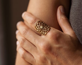 Brass Ring Flower of Life big, golden Boho ornament jewelry Sacred Geometry