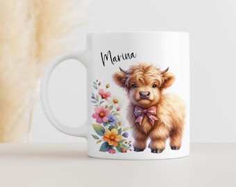 Kuhtasse Frühling Personalisiert, Highland Cow Kuhliebhaber, personalisierter Bauernhof Tierbecher, Kuhgeschenke, Namensbecher, Geburtstag