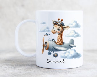 Kindertasse Fliegergiraffe personalisiert | Kunststofftasse | Geschenk Taufe | Geschenk Kindergeburtstag