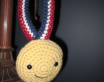 Crochet Medal for Kids, Teachers Favors, Smiley Face Award, Winner Award favors, Classroom Awards