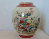 Japanese Satsuma Vase - Hand Painted Enamel - Early 20th Century - Signed - Flowers