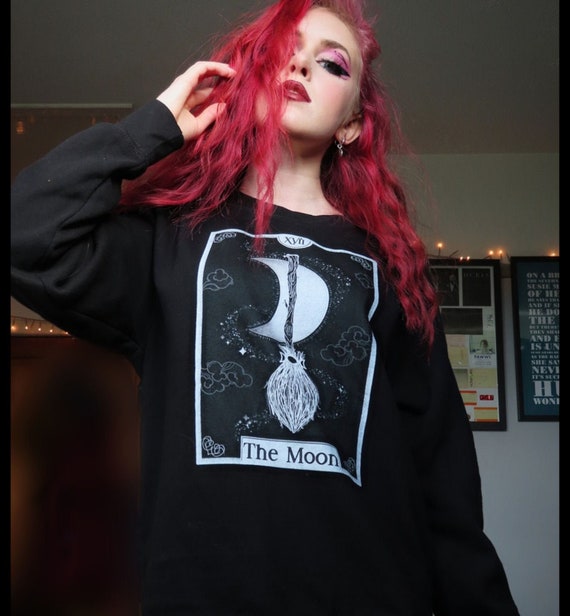 RESTYLE Sudadera Gotica Simbolos Brujeria de Tiberio Dark Side por solo  52,00€ | Tiberio Dark Side