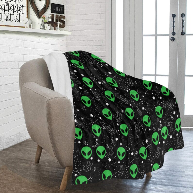 Alien Fleece Blanket Alien Bedding Area 51 Fleece Blanket Etsy