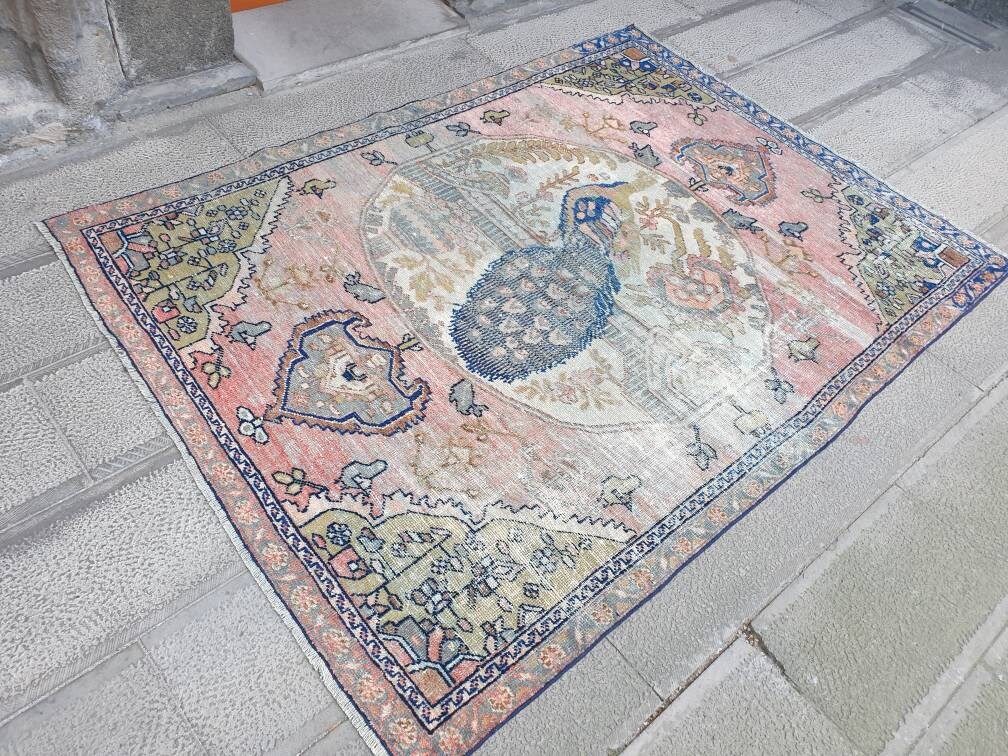 Old Animal Figured Rug Pastel Vintage Rug Pink Area Rug - Etsy