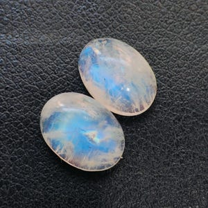 17x13x5 MM 10 Pieces Oval Shape  rainbow Moonstone Blue Flashy rainbow Moonstone Smooth cabochon gemstone Gift For her you can make A ring