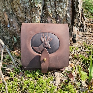 Genuine Pelle Marrone Marrone Cartuccia Proiettile Holder Cintura Bandolier Fucile ammoccatura ROE, immagine WILD BOAR, regalo Cacciatore, Accessori da caccia