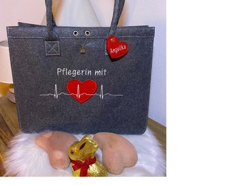 Bestickte Filztasche "Pflegerin"