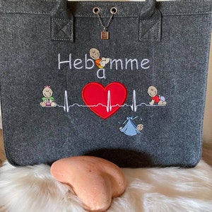 Bestickte Filztasche "Hebamme"