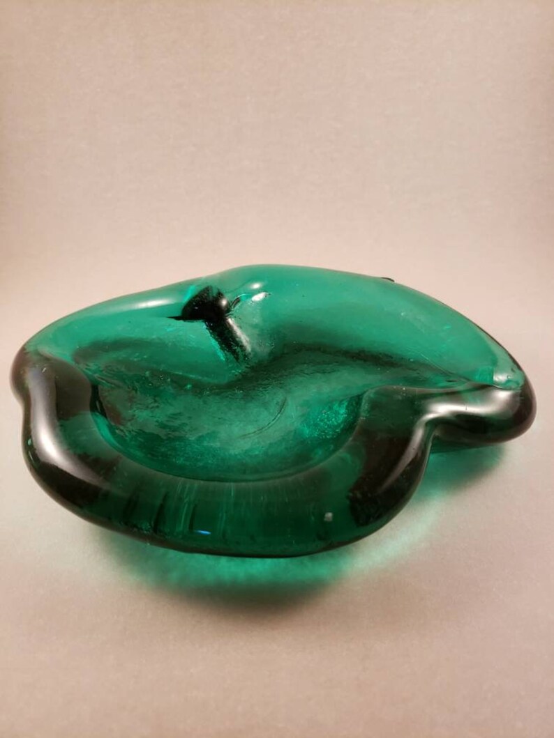 Blenko #966 Free Form dish in Sea Green