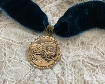Ukrainian Choker, Ukrainian pendant necklace, Dukach Lion, Christmas gift, Blue purple velvet choker, Ukrainian folk  jewelry
