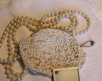 Vintage White Beaded Coin Purse with Mirror | Zippered Clutch | Mid-Century Vanity Accessory